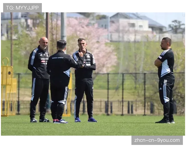 上海海港迎战武汉三镇，穆斯卡特面临帅位危机